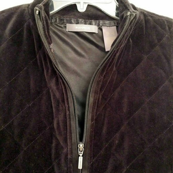 FLASH SALE! NEW Liz Claiborne Black Velvet Vest. Quilted, Zip Front & Pockets, S - Picture 2 of 13